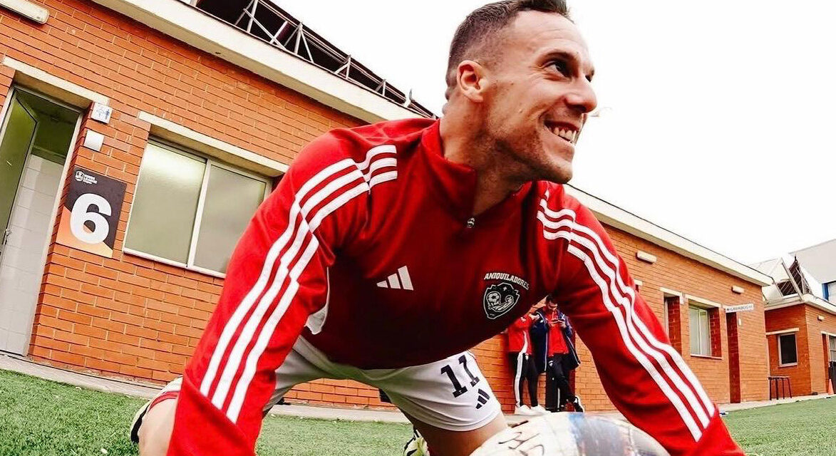 José Ruiz Casi pone fin a su carrera en el fútbol profesional tras su paso por la Kings League