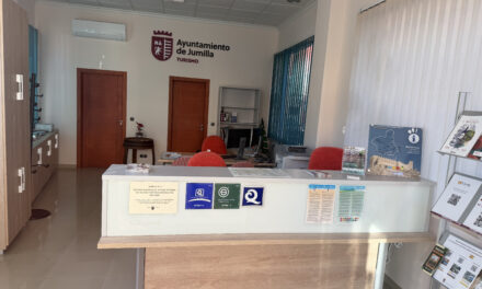 La Oficina de Turismo ha renovado su imagen para mejorar la atención
