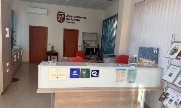 La Oficina de Turismo ha renovado su imagen para mejorar la atención