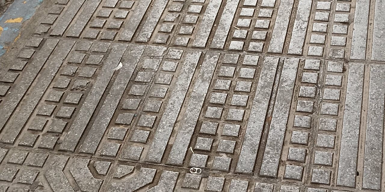 IU-Podemos: “El contrato de limpieza de calles en Semana Santa no resultó nada eficaz”