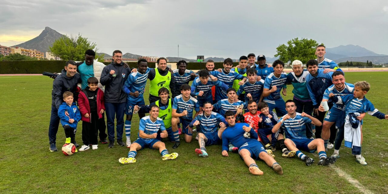 La victoria del Jumilla ACF le mete de lleno en la lucha por el ascenso