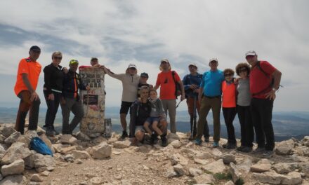 Hinneni realiza una ruta de senderismo que le llevó hasta la cima de La Sagra