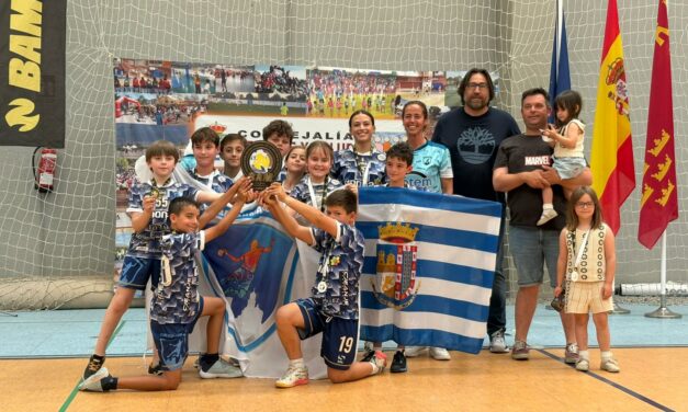 El CBM Jumilla Benjamín lidera con su título regional el gran trabajo de la cantera