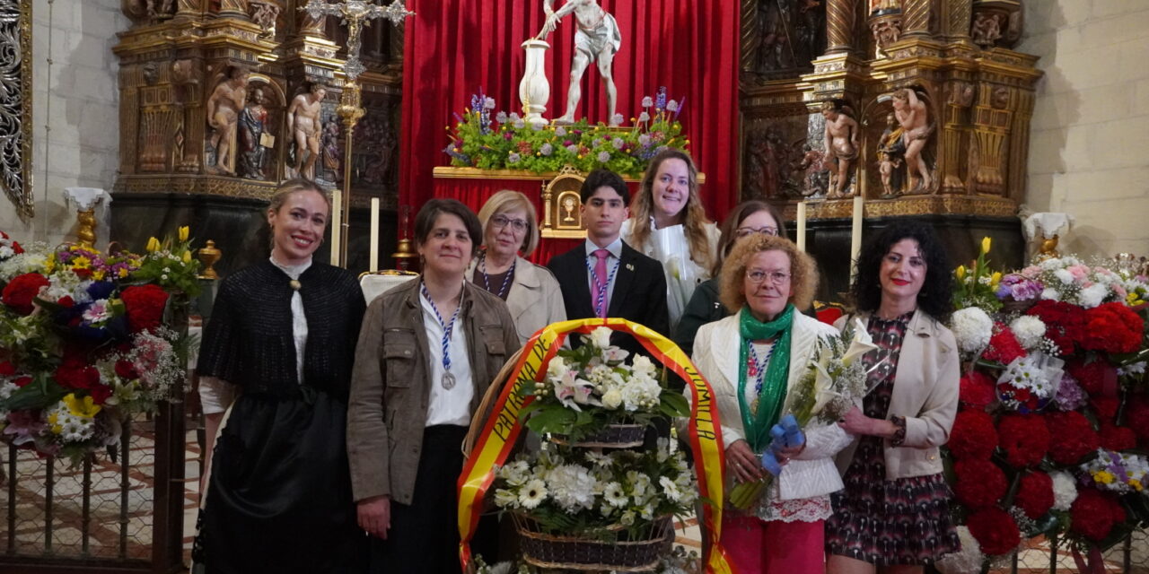 Aunque sin el desfile previo, el Amarrado recibió la ofrenda floral de los jumillanos