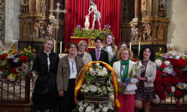 Aunque sin el desfile previo, el Amarrado recibió la ofrenda floral de los jumillanos