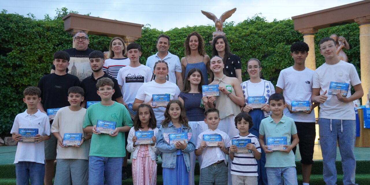 La EFS Jumilla pone fin a la campaña 2025/26 reconociendo a sus jugadores destacados