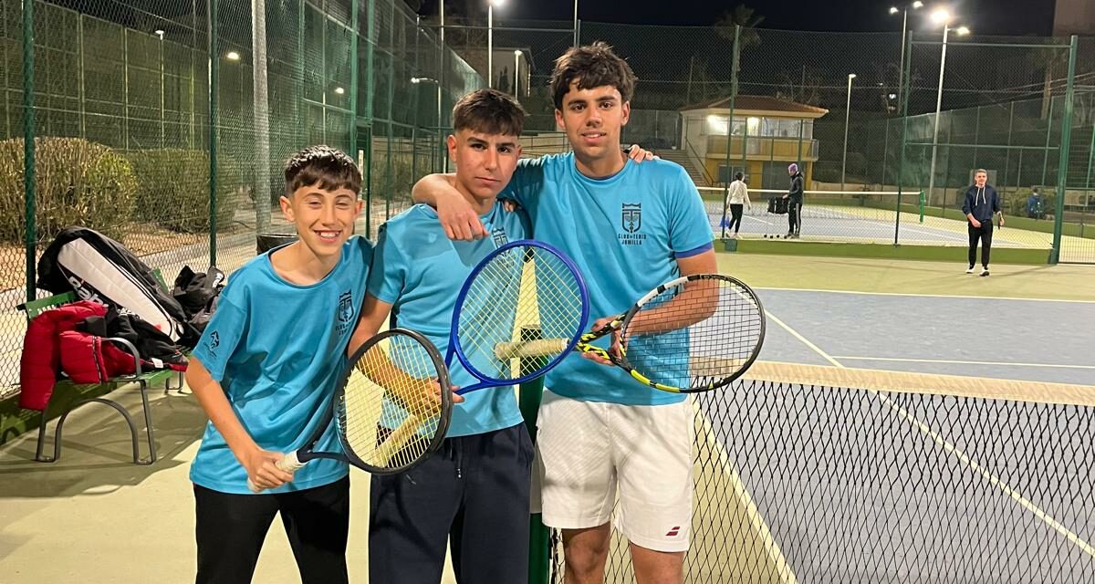 Los Quejicas, vencedor de la Liga Local de Tenis por Equipos