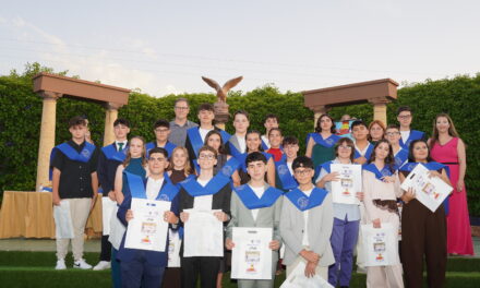 El Arzobispo Lozano celebra una de las graduaciones de ESO más numerosas