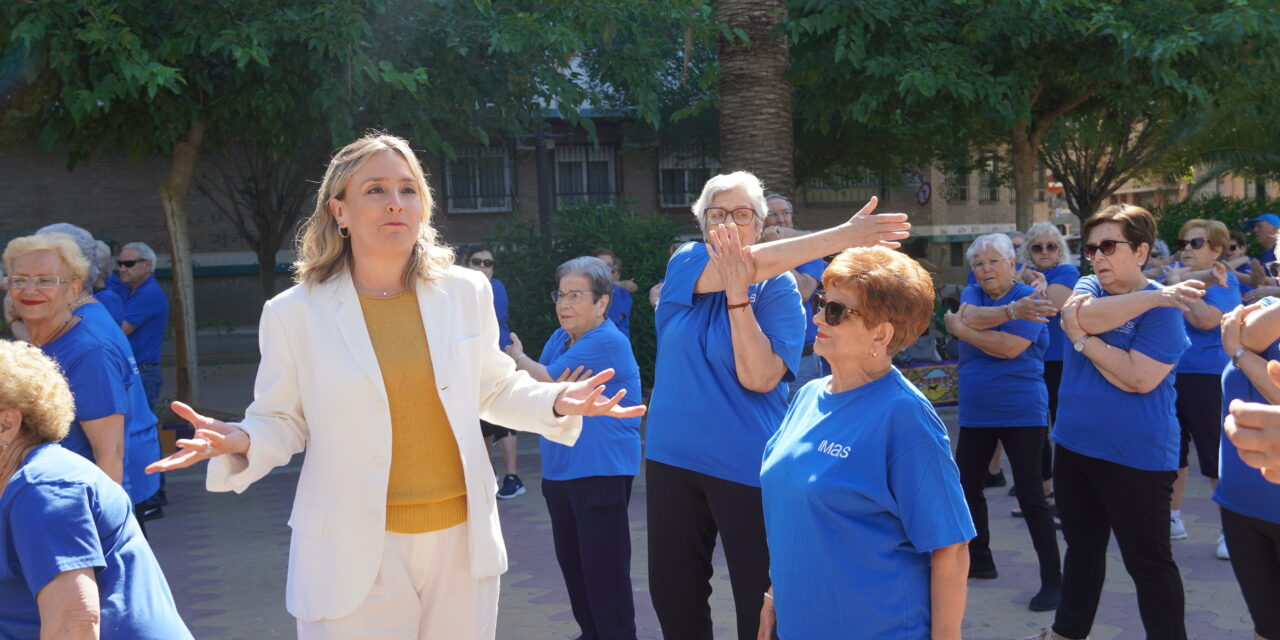La Semana Cultural del Centro de Mayores finaliza con exhibiciones artísticas y deportivas, y con la visita de la consejera Conchita Ruiz