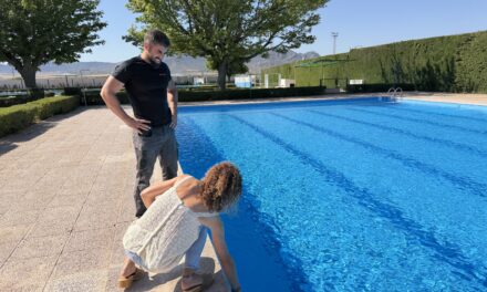 La piscina de verano del polideportivo abre sus puertas este sábado