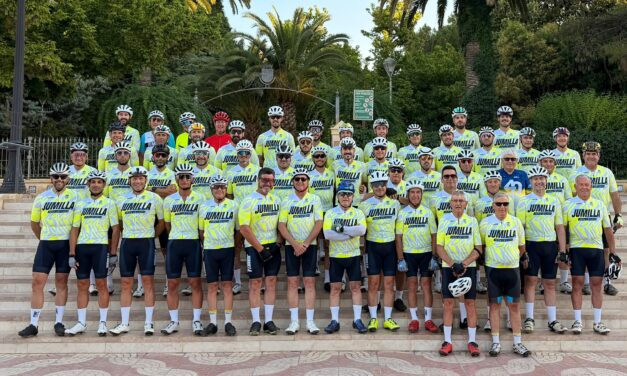 La Peña Ciclista presenta sus nuevas equipaciones