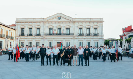 Alcázar de San Juan se rinde a la música de la banda Julián Santos