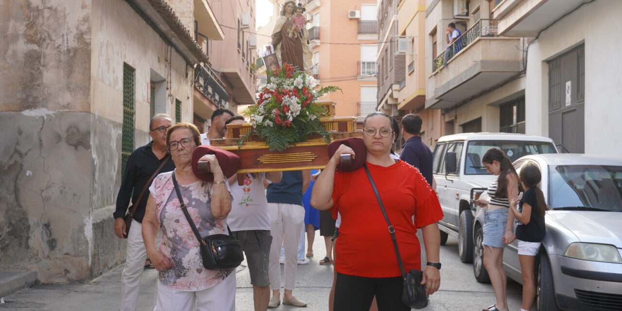 Después de 18 años, la Virgen del Carmen desfila por Jumilla