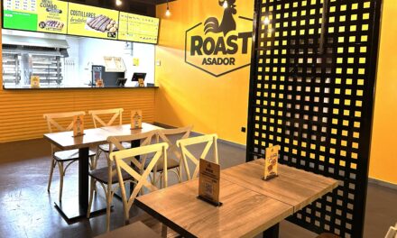 Roast Asador revoluciona el pollo asado en Jumilla con pedidos digitales y horario de noche