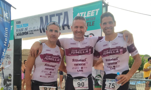 Antonio Oma lleva al Triatlón Jumilla al podio en Agramón