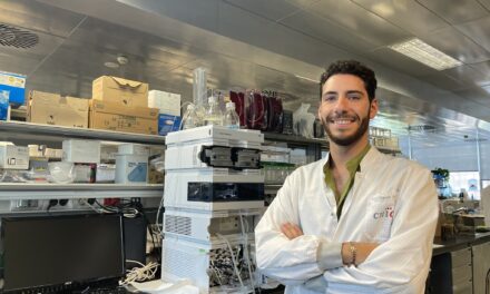 El investigador Iván Alarcón Ruiz concluye su estudio sobre el síndrome de Marfan