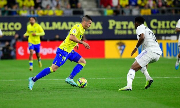 Sergi Guardiola Navarro, jugador profesional de fútbol: «Ser el único jumillano que ha llegado a Primera es un orgullo para mi»