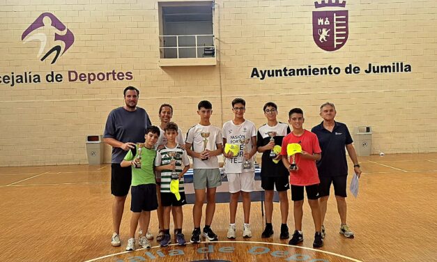 Jesús Ortuño y Alberto Hernández se proclaman campeones del Torneo de Bádminton Feria y Fiestas