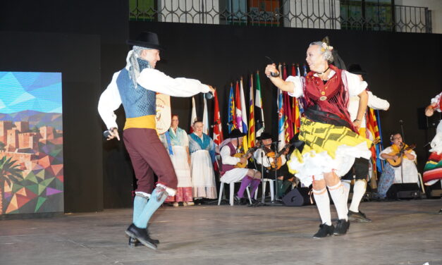 Almería, Mallorca, Cáceres, Málaga y Murcia han inundado Jumilla de folklore en su 45 Festival Nacional
