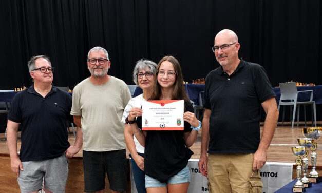 Martina Carro y Alberto Ayala se dejan ver en Sant Joanet y en Ricote