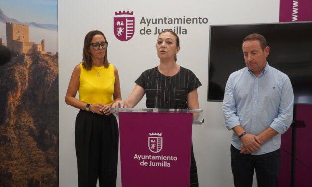 La alcaldesa asegura que “antes del 30 de diciembre terminarán las obras del Mercado”