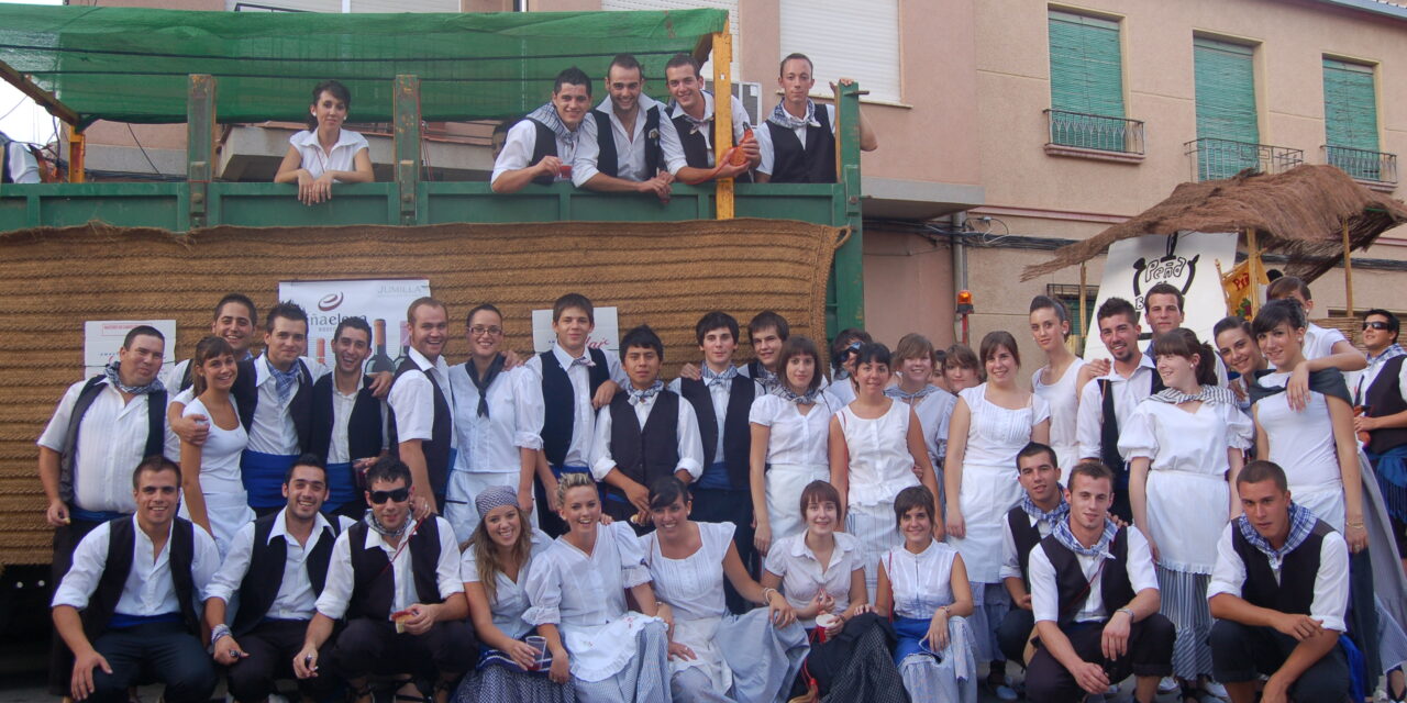 Una vuelta por la Feria. Capítulo 12. Se crea la Cabalgata Tradicional y se recupera la Exaltación del Vino: la Feria del siglo XXI