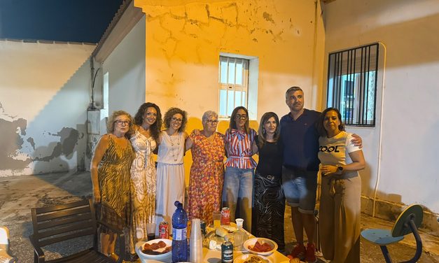 Las Encebras cierra el verano con una fiesta de magia y música