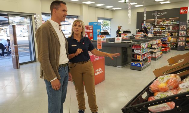 El supermercado Día reabre sus puertas totalmente renovado en la  Plaza del Camionero