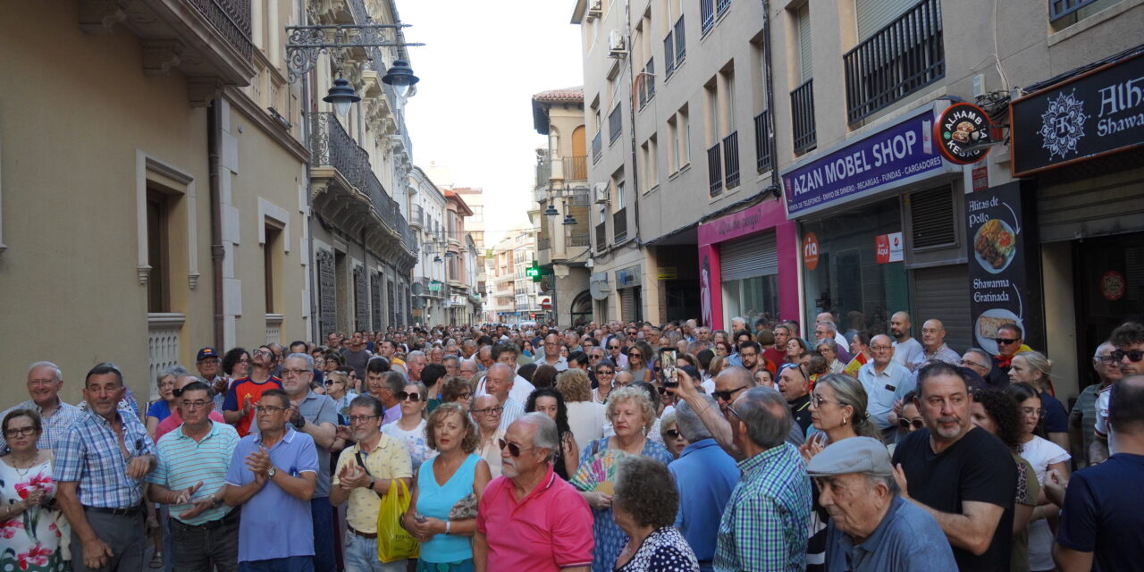 La concentración en apoyo a Ceuta evidencia las discrepancias entre los grupos municipales
