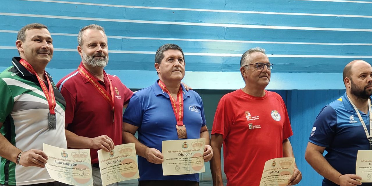 Jesús Benítez, campeón de España de armas olímpicas en Granada