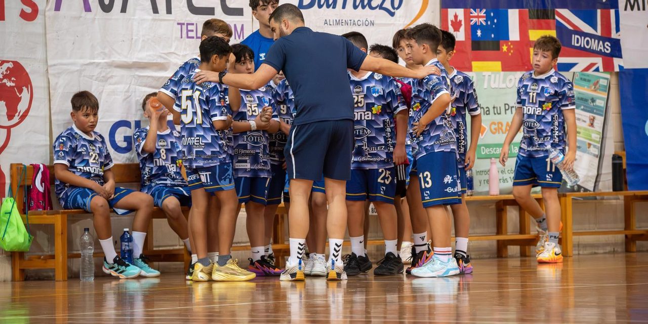Triunfo azul en el derbi local para iniciar la Liga Alevín Mixta