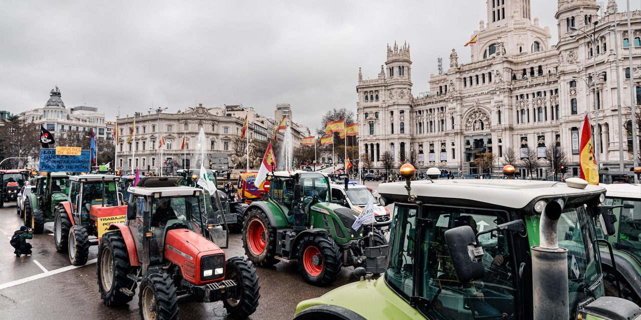 ASAJA, COAG y Unión de Uniones convocan una gran tractorada en Madrid para el miércoles 28 de octubre