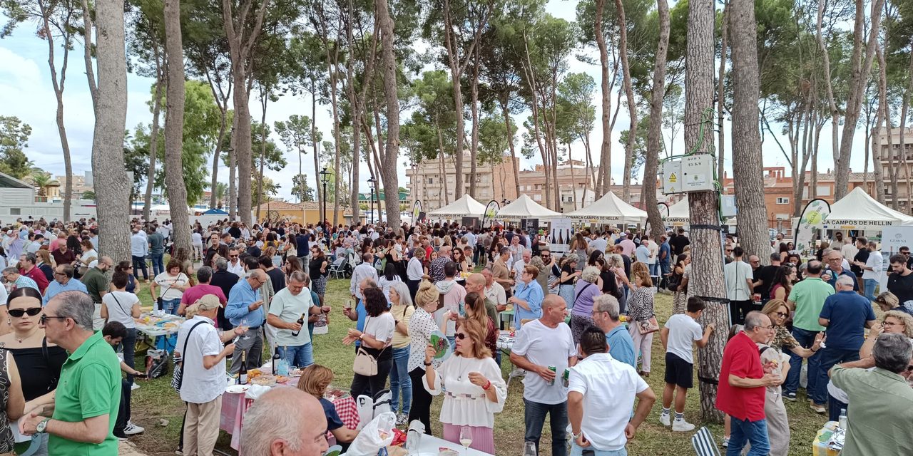 Más de 2.000 visitantes se dieron cita en la Feria del Vino DOP Jumilla de Hellín