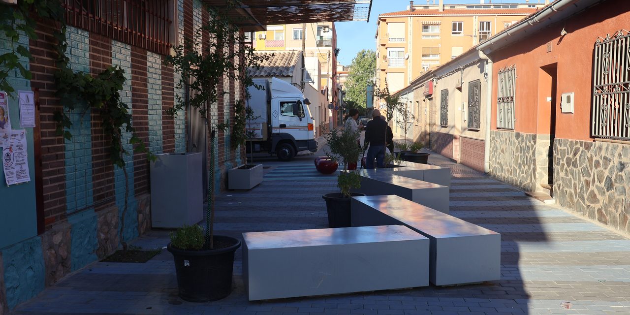 El PSOE exige la apertura del Mercado de San Juan, “inacabado tras 8 meses de su presentación”