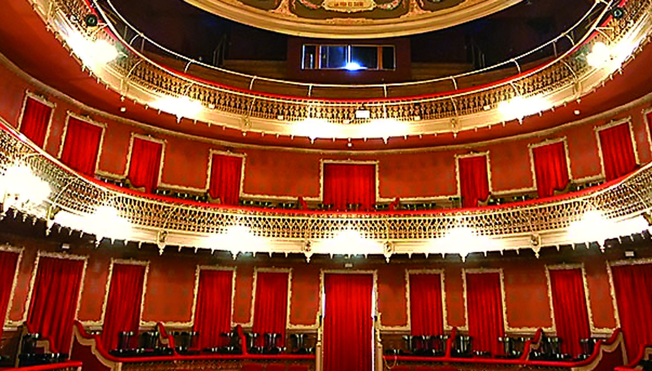 La Junta Local aprueba reformas para el Teatro Vico y La Hoya
