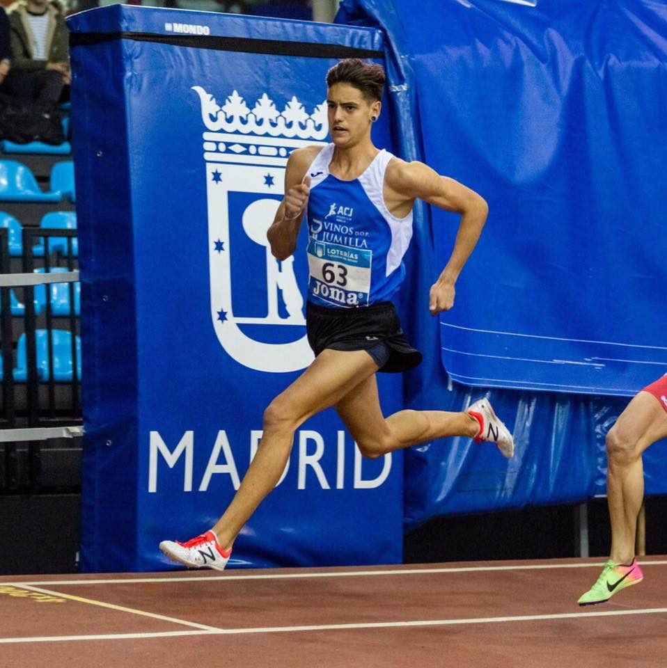Sergio Domínguez, oro en los 800 metros lisos en el Regional sub 20