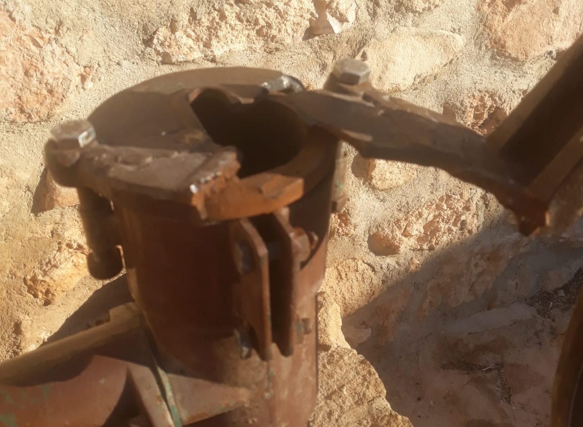 La bomba de agua de la recientemente acondicionada Fuente de las Perdices ha sufrido un intento de robo y ha sido destrozada