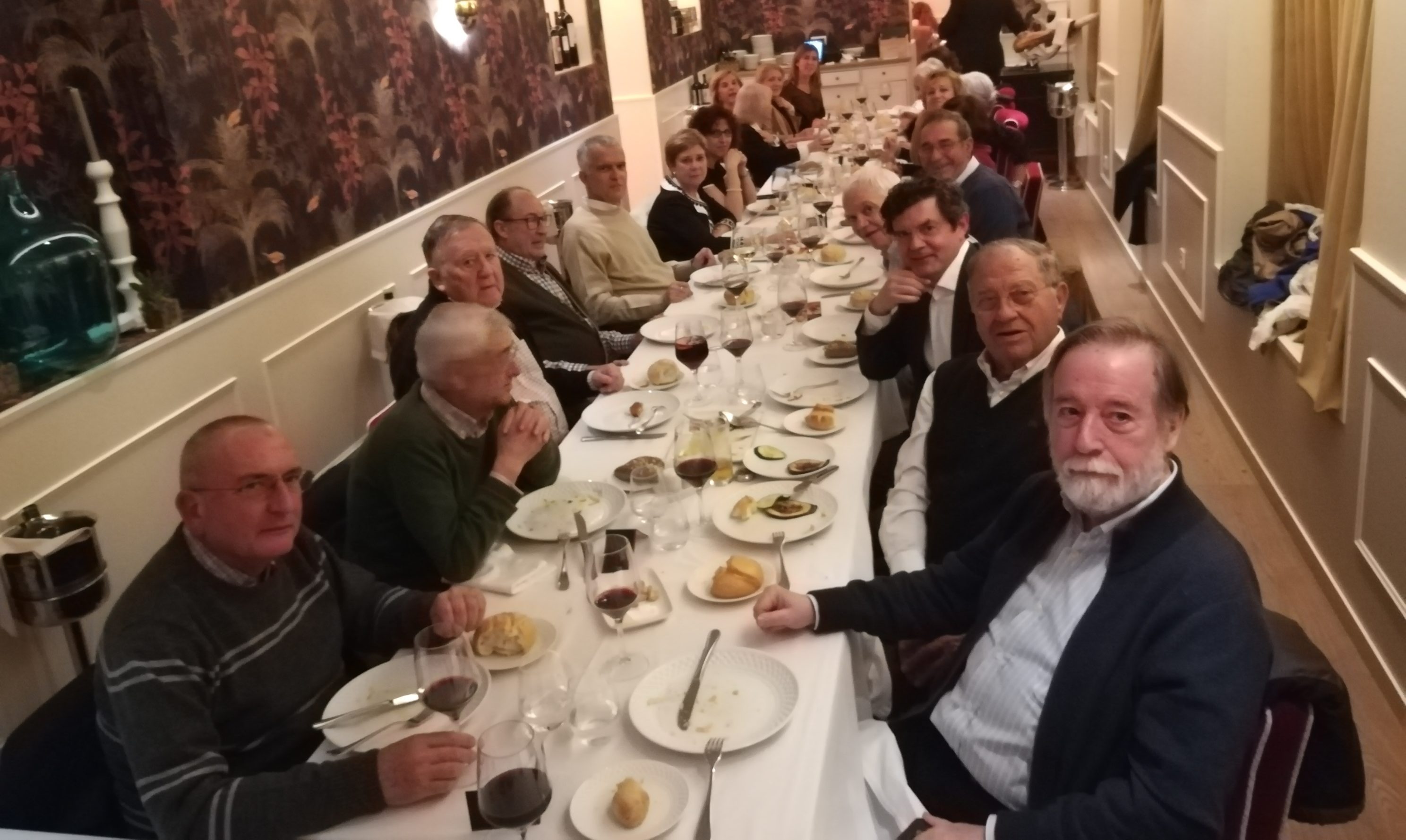 Jumillanos que viven o han trabajado en Madrid se reunieron en una cena