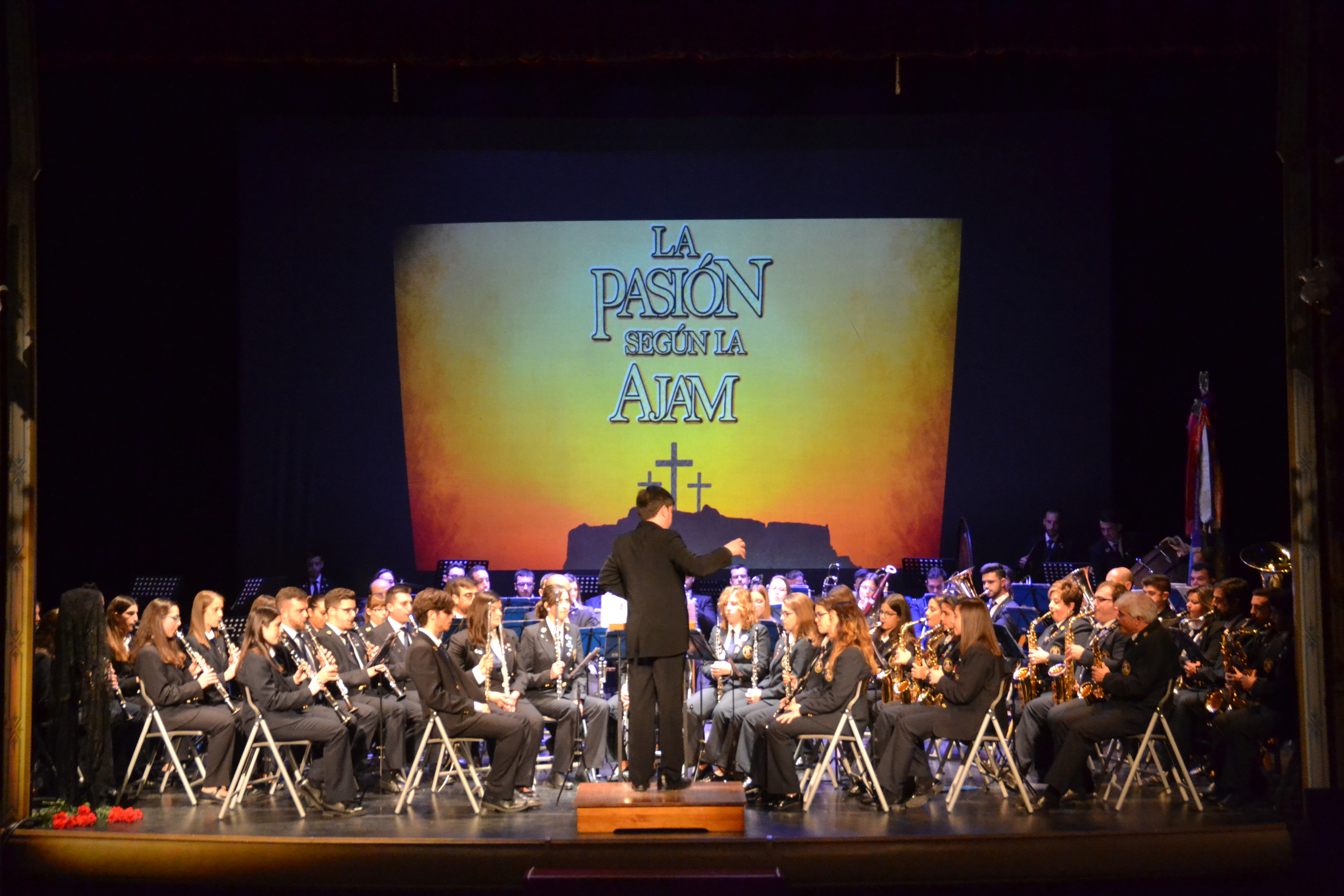 La AJAM transmitió su ‘Pasión’ a un abarrotado Teatro Vico