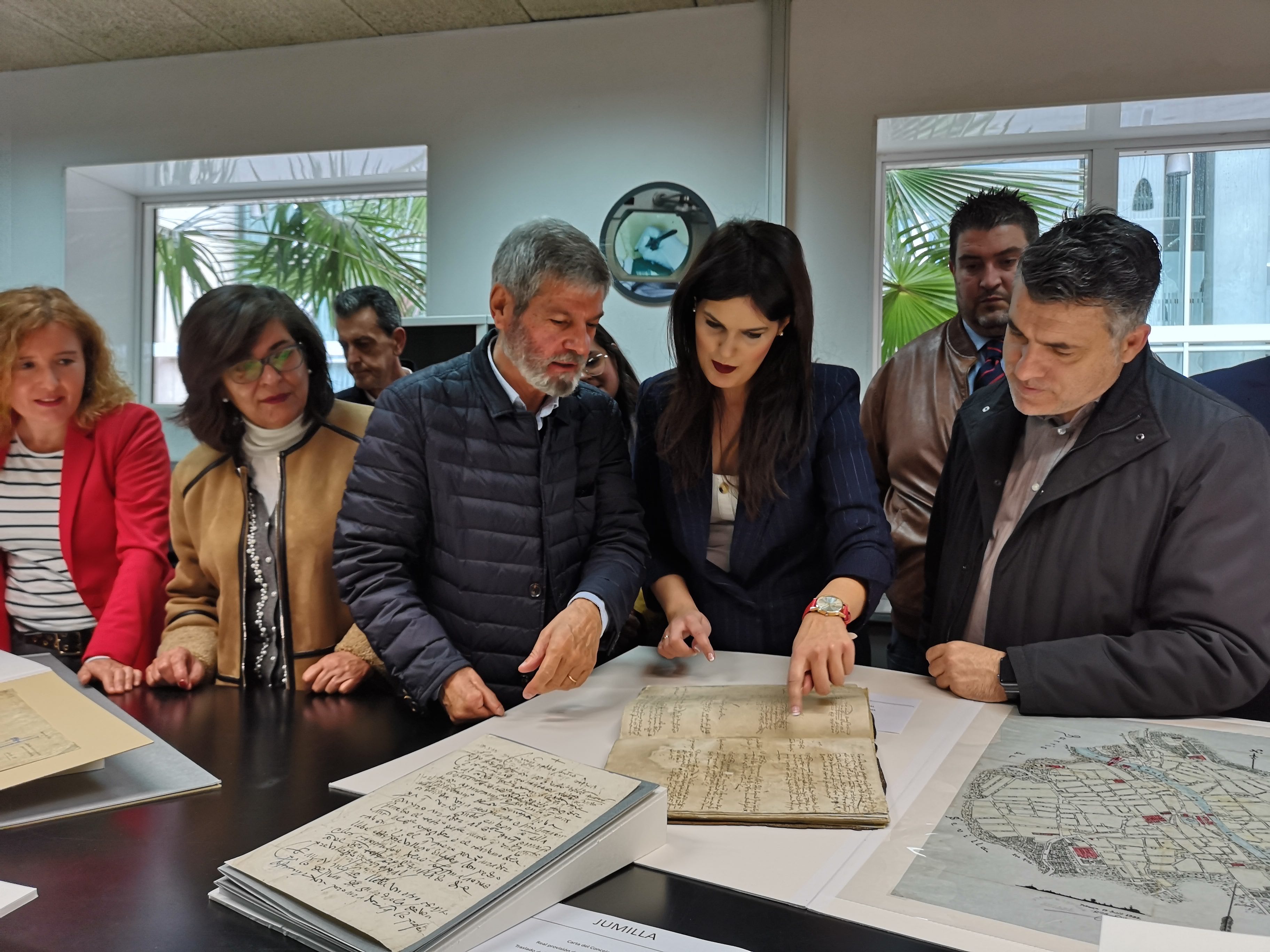 La Consejería de Cultura ha restaurado tres documentos de Jumilla de los siglos XV y XVI