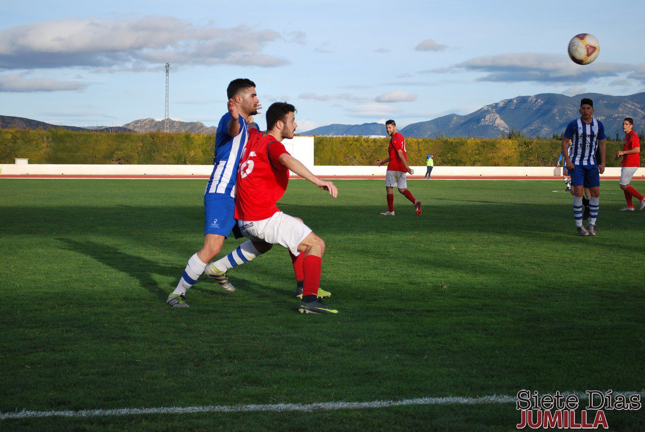 Empate a nada en el Municipal La Hoya