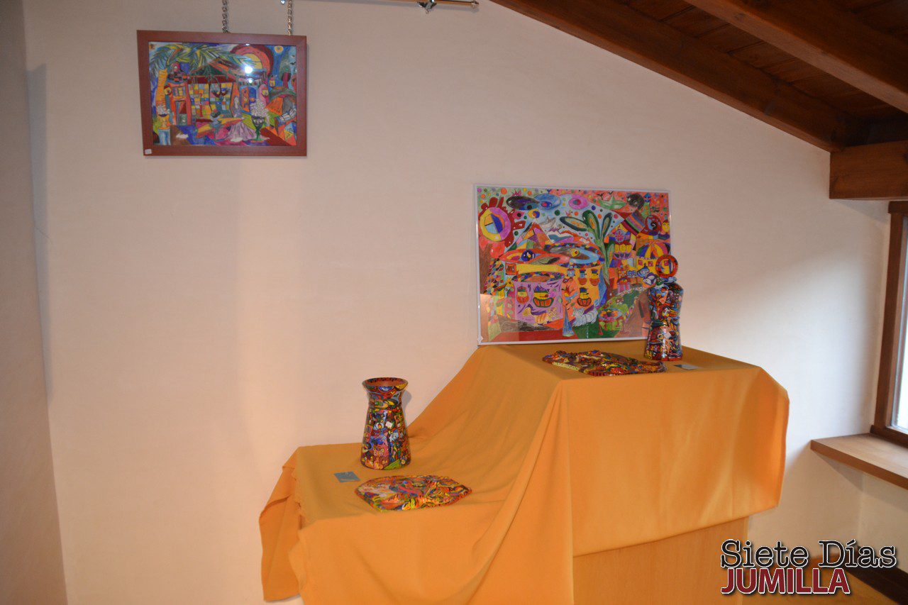 La Casa del Artesano acoge parte de la obra del artesano y pintor jumillano Diego Martínez