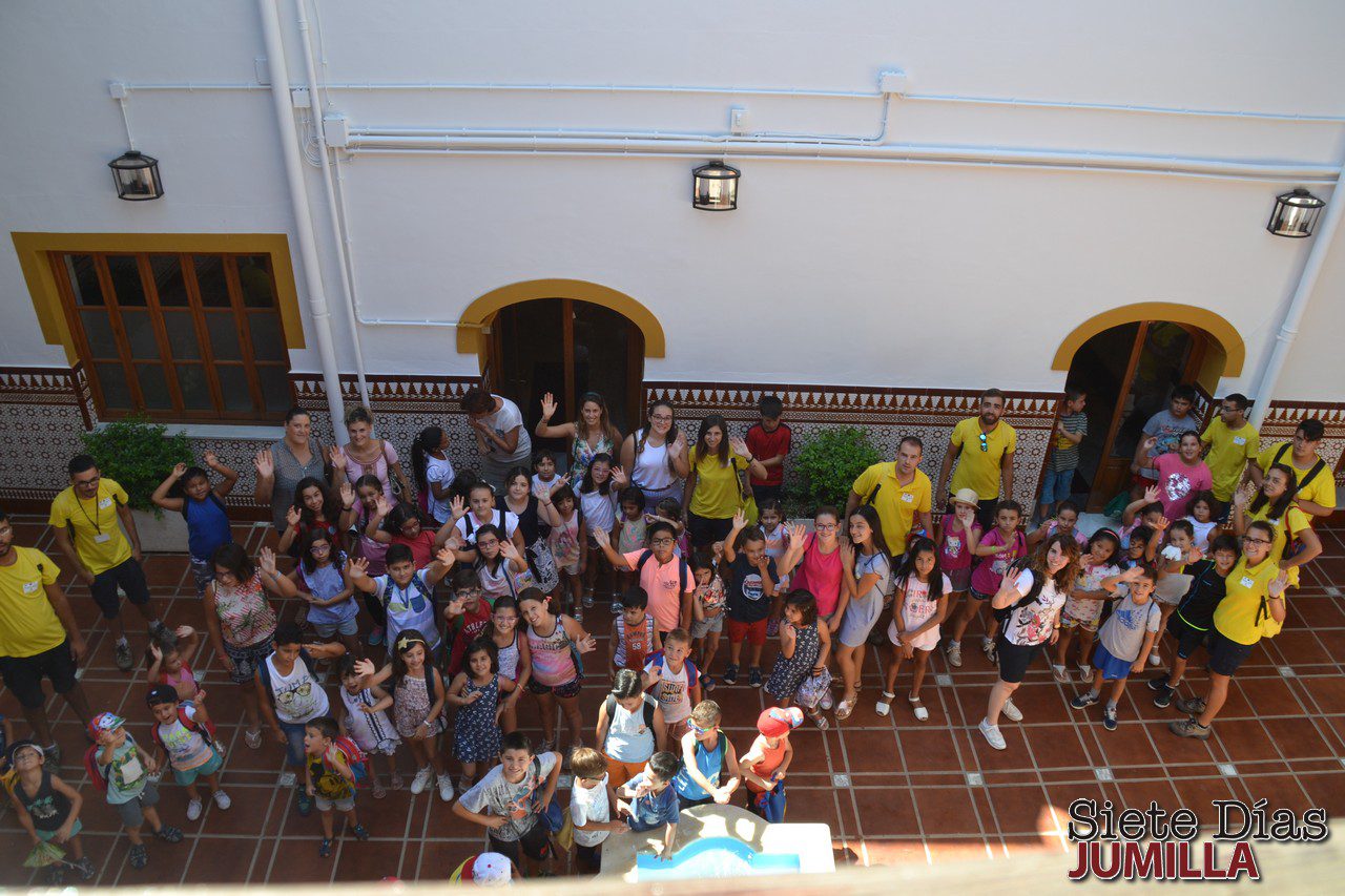 Los alumnos de las ludotecas visitaron el Ayuntamiento
