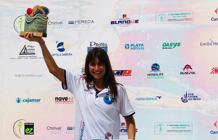 Otro podio para Elena Burruezo, segunda en la Travesía Los Puertos