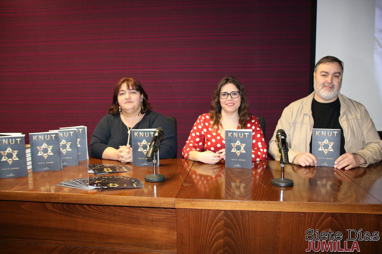 Ralf B. Leepman presenta en Jumilla su último libro ‘Knut’ sobre la Alemania nazi