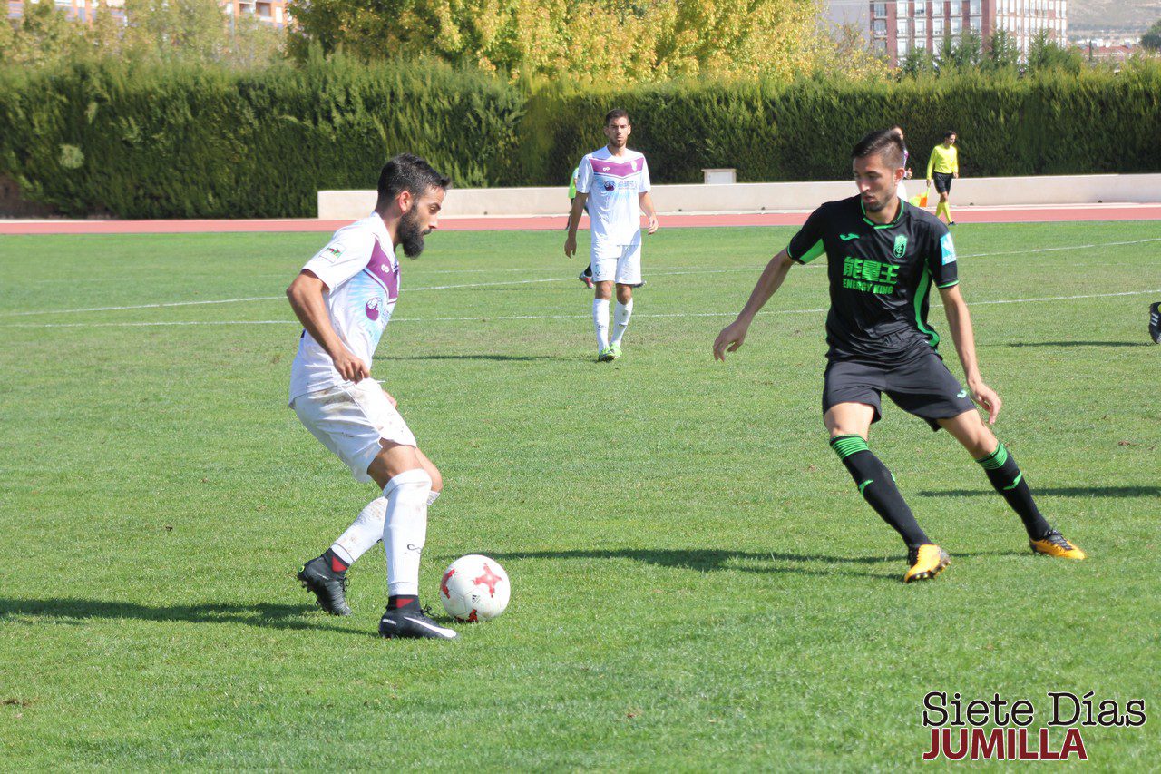 El Granada B ‘le birla’ dos puntos a Pato en su debut