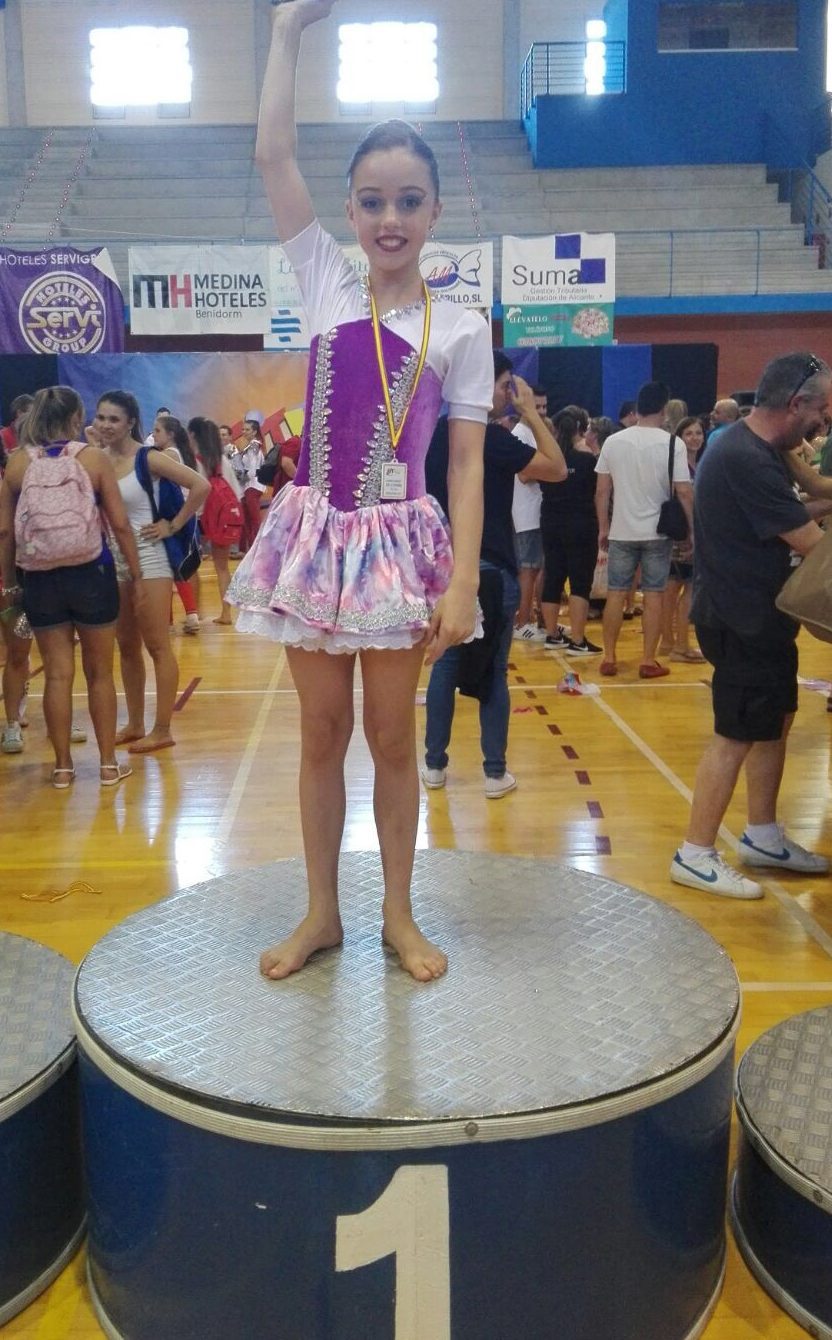 Eva Pérez vuelve a imponerse en el Campeonato de España de Fit Kid