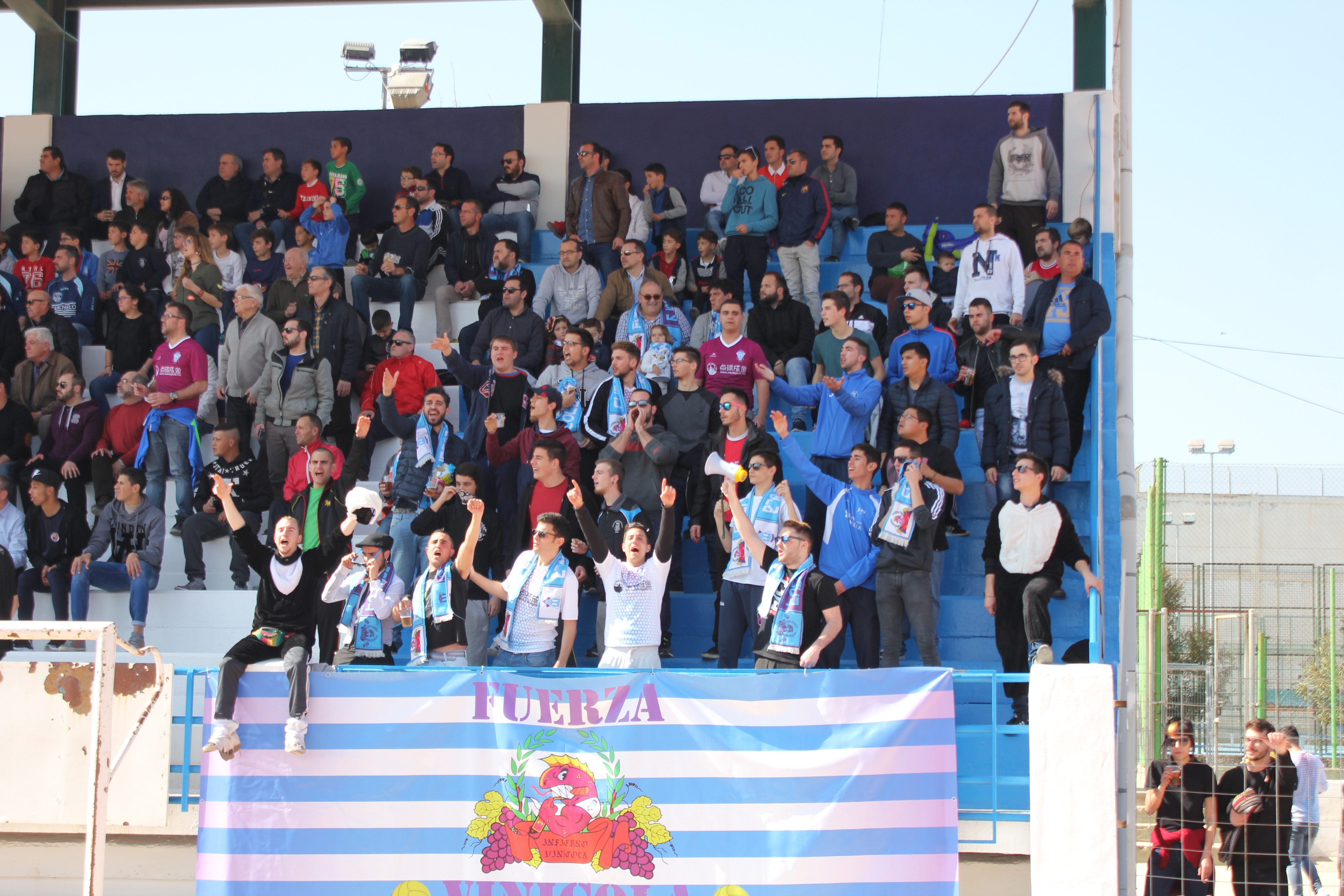 Duelo por el play off entre FC Jumilla y Mérida