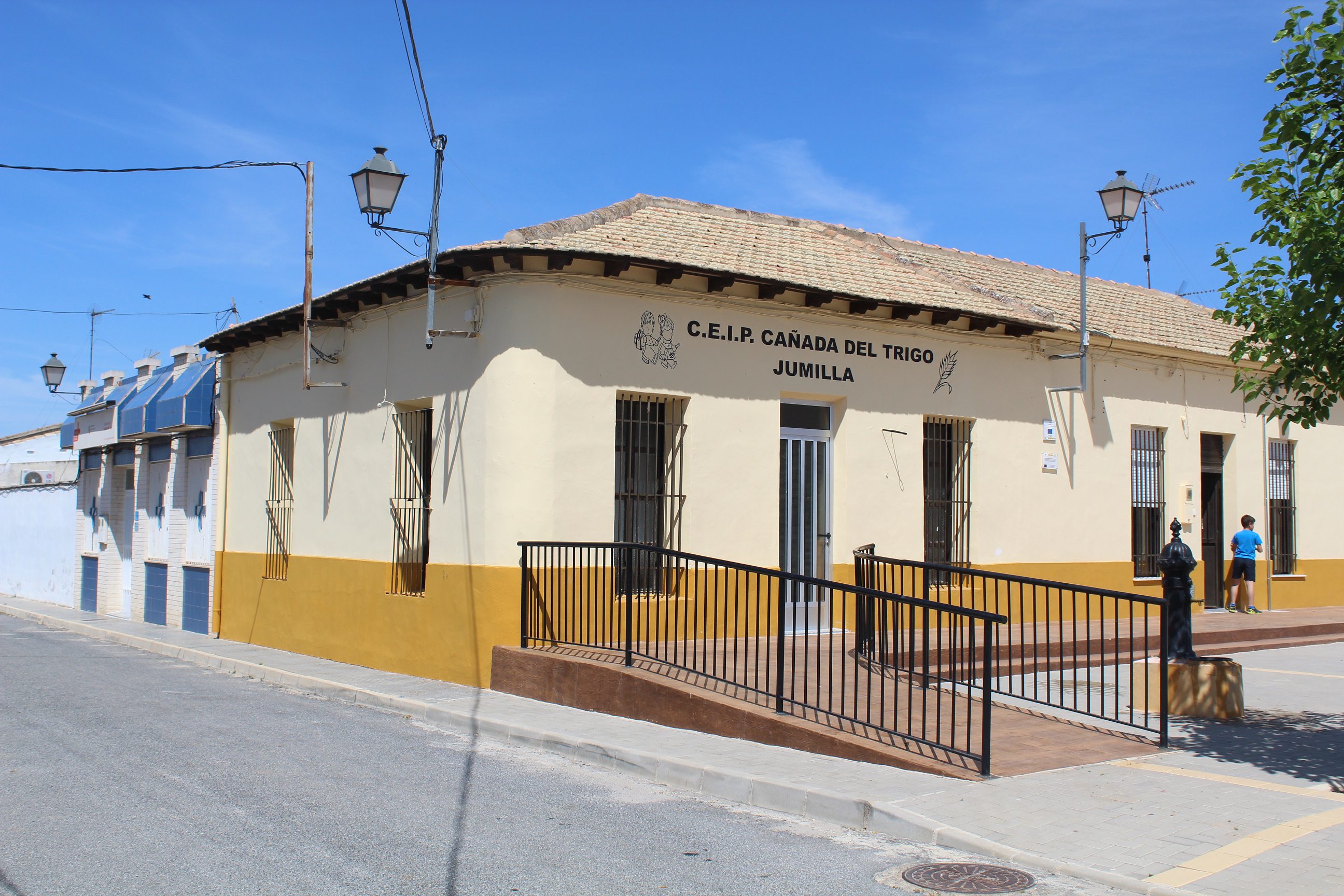 Terminan distintas obras en edificios, calles y plazas de la Cañada del Trigo