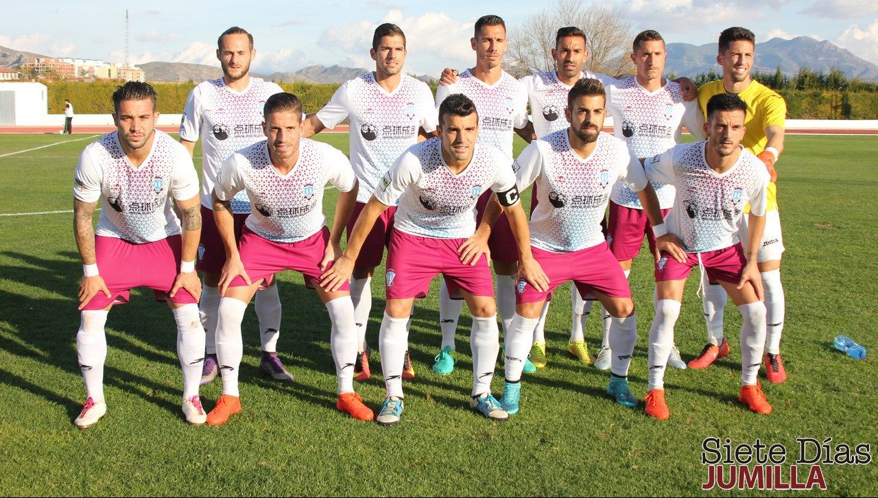 Triunfo del FC Jumilla en el Triangular Solidario de Palencia